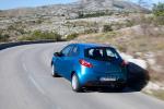 Mazda2 2010 года